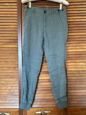 Vince army green adjustable waist joggers size 0